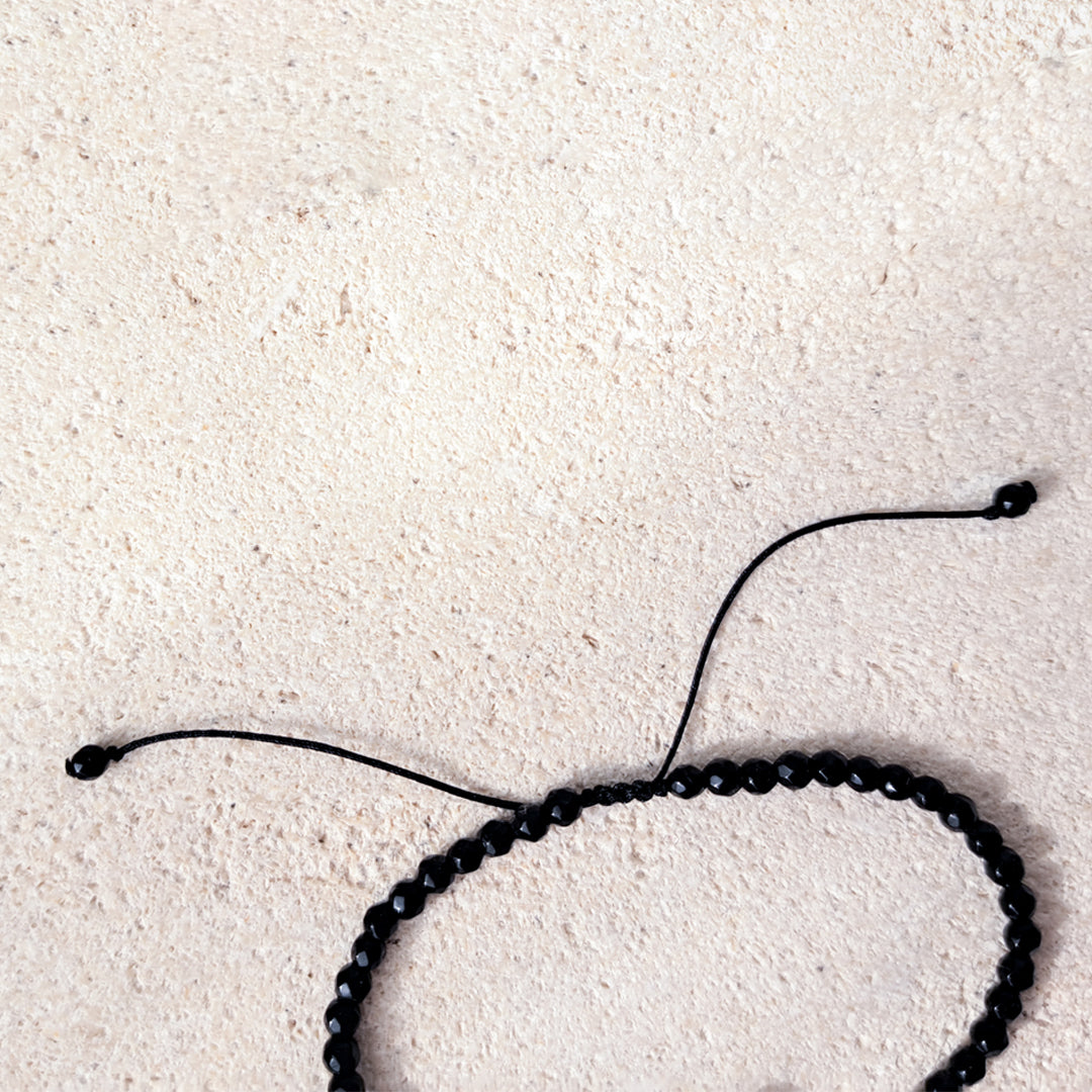 Hourglass & Black Onyx bracelet