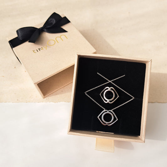 Ajna/Serenity necklace & medium ring