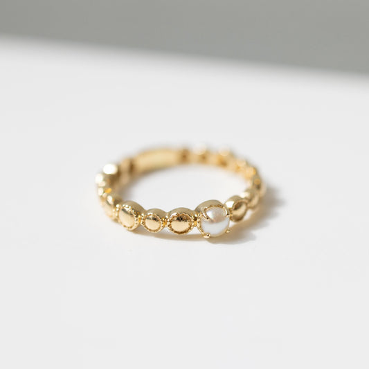 Marie ring with pearl