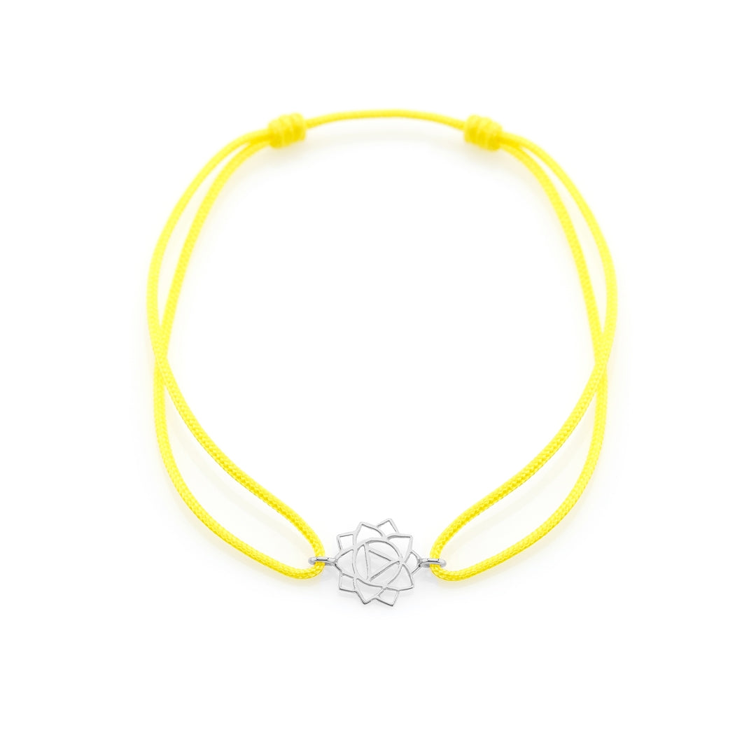 Confidence bracelet on thread