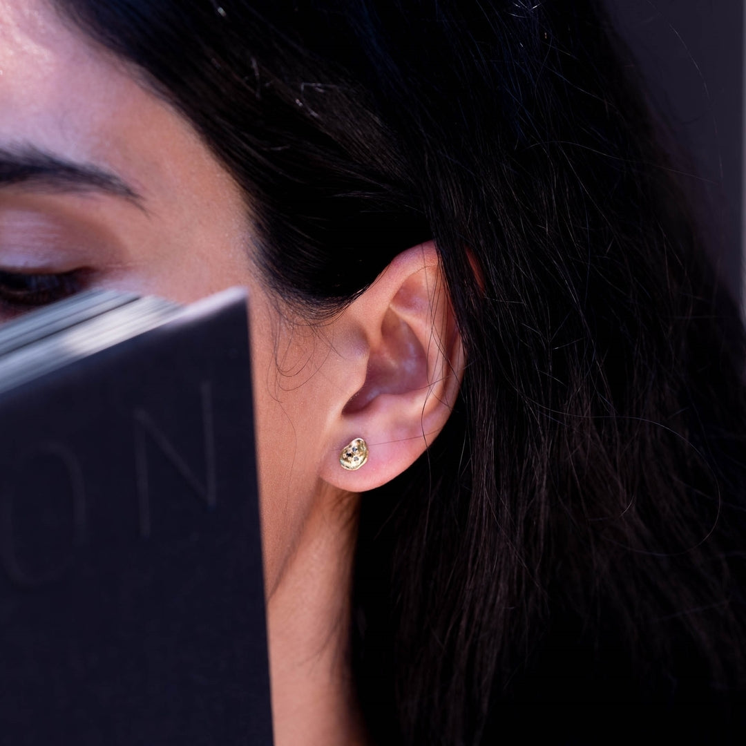 Origins stud earrings I