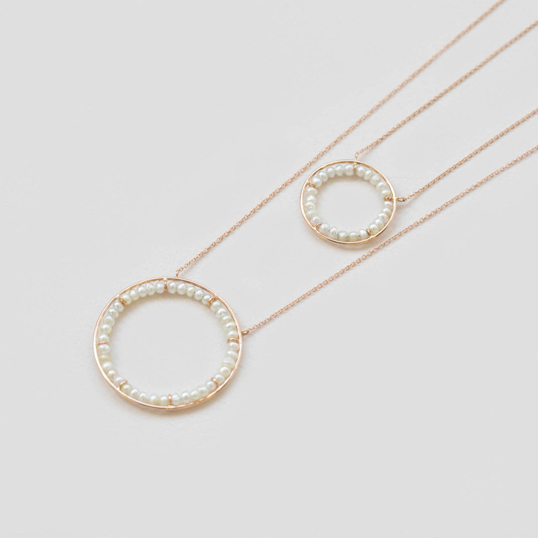 Big Circle of Pearls necklace