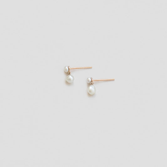 Pearls stud earrings III