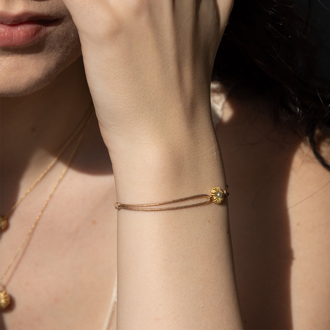 Mare Classic bracelet on thread