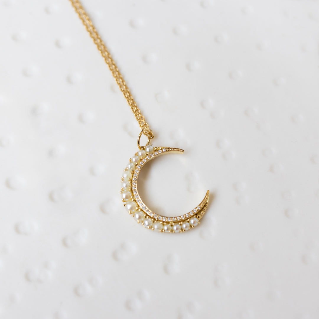 Big Crescent necklace