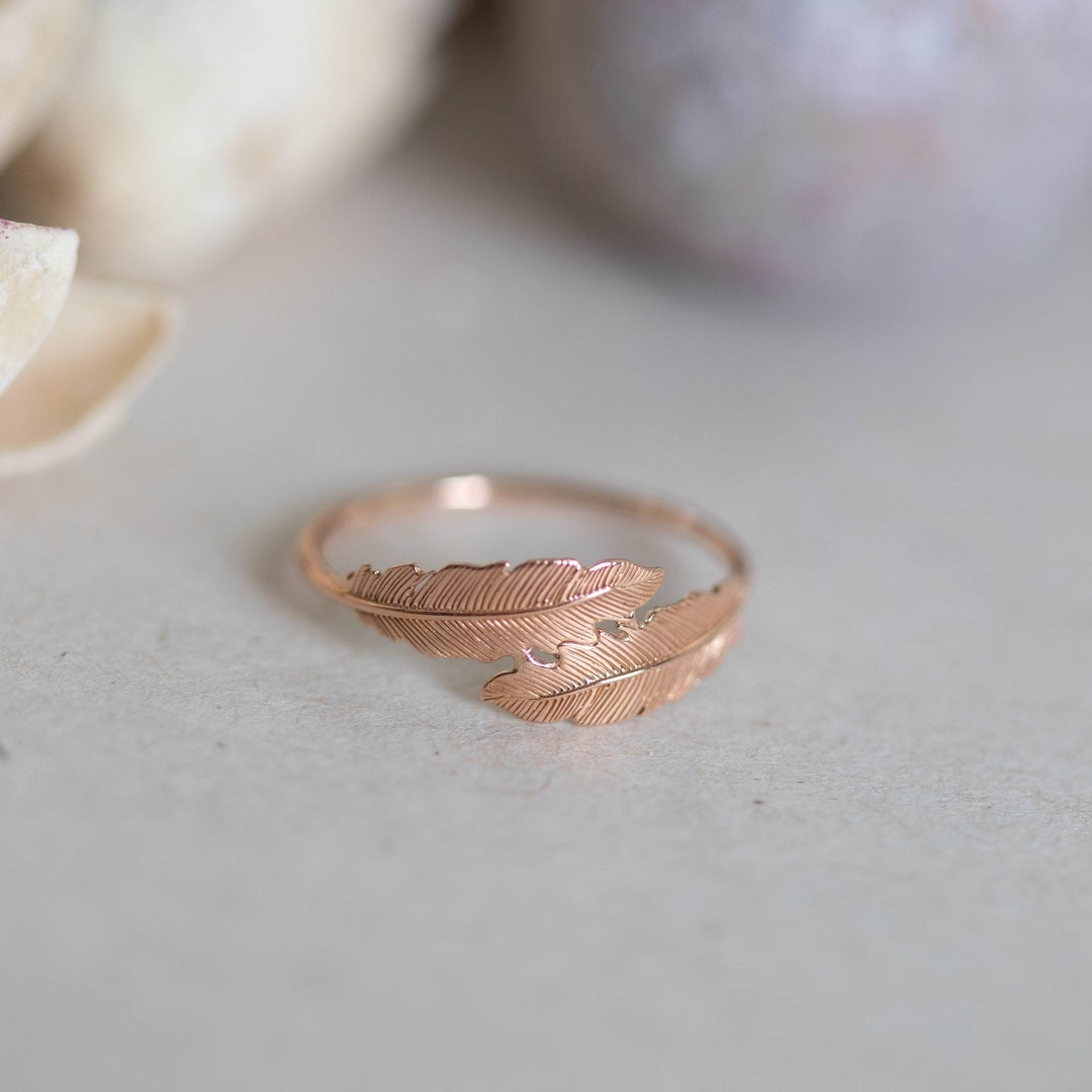 Rose gold hot sale feather ring